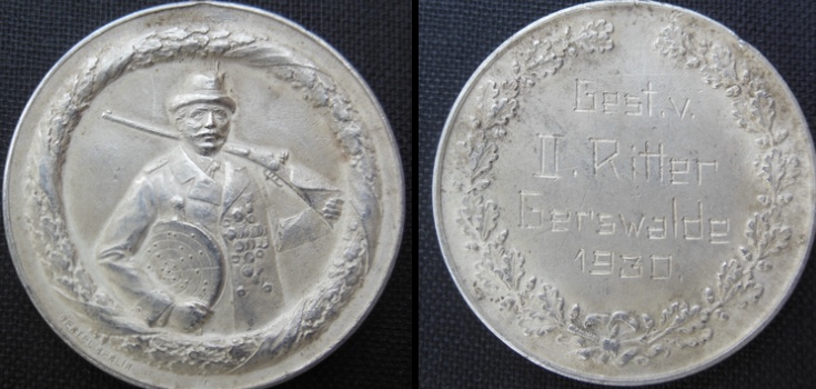Read more about the article <strong>Medal I Rycerza Bractwa Kurkowego z 1930 roku  znaleziony w Jerzwałdzie</strong>